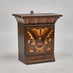 977 2319 CUPBOARD